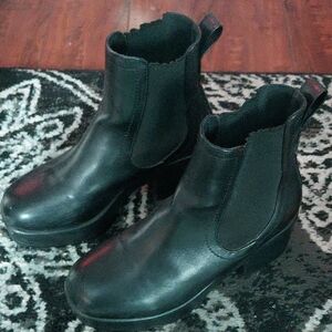 Black Boots